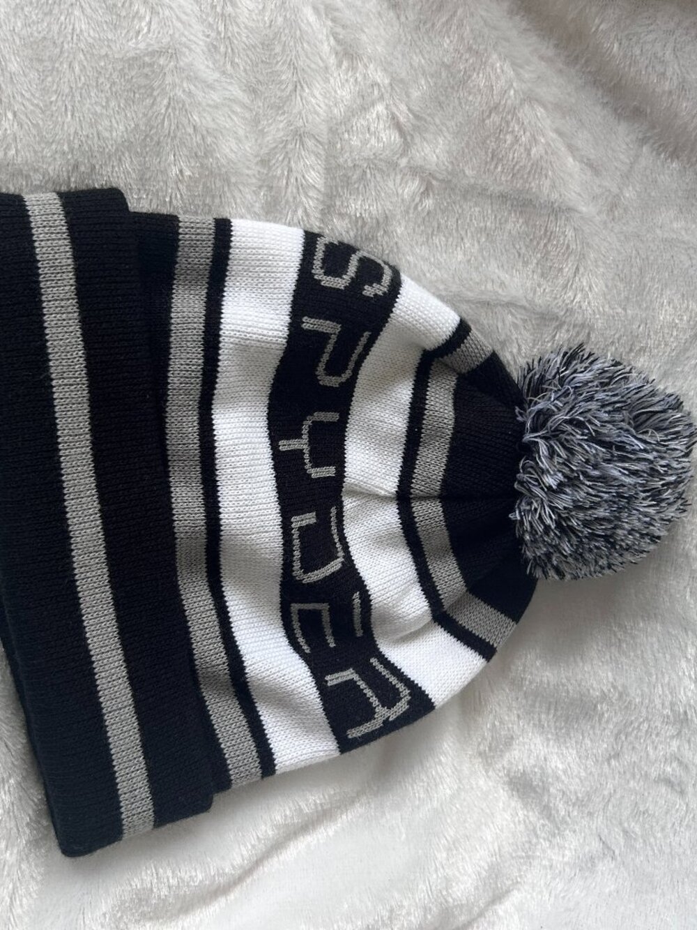 Spyder Beanie Winter Hat One Size Black Whiteโ Gray Ski Snowboard Adult